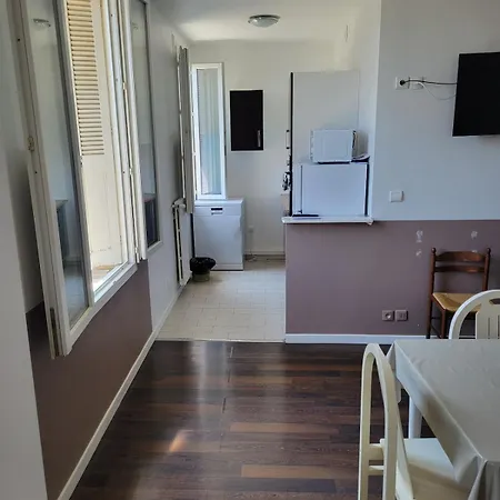 Grand T4 Proche Sanctuaires Apartament